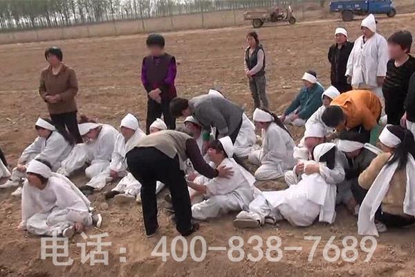 土葬出殡现场 土葬出殡现场